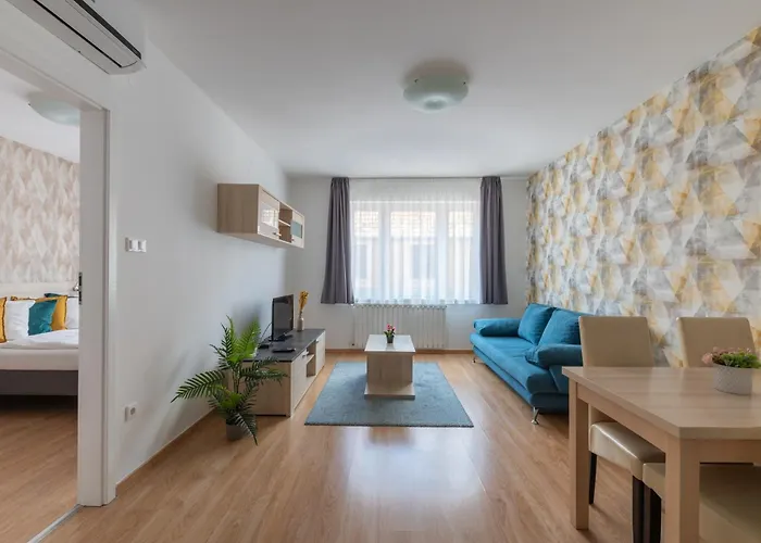 Prince Apartments 3*