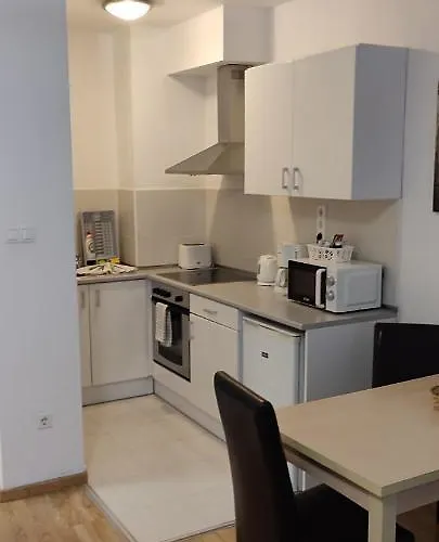 Prince Apartments מלון דירות