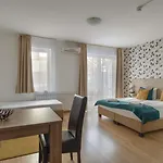 Apart-hotel Prince Apartments 3*