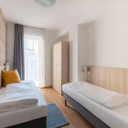 מלון דירות Prince Apartments 3*