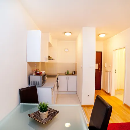 Prince Apartments מלון דירות בודפשט