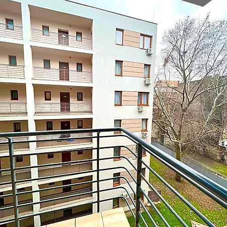 Prince Apartments Appart hôtel 3*