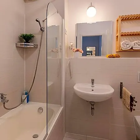 Aparthotel Prince Apartments 3*