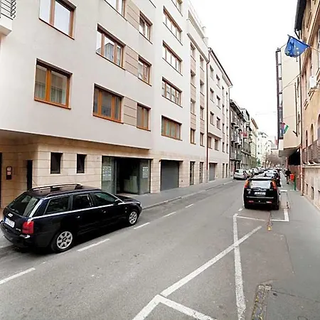 Aparthotel Prince Apartments 3*