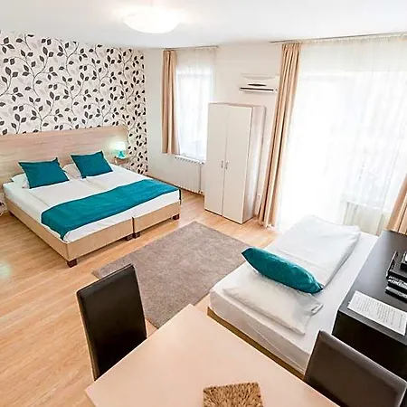Aparthotel Prince Apartments 3*