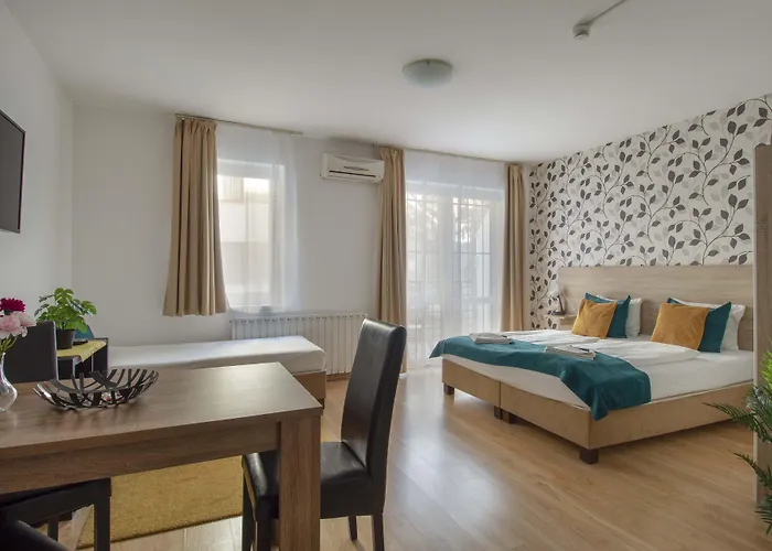 Апарт-отель Prince Apartments 3*