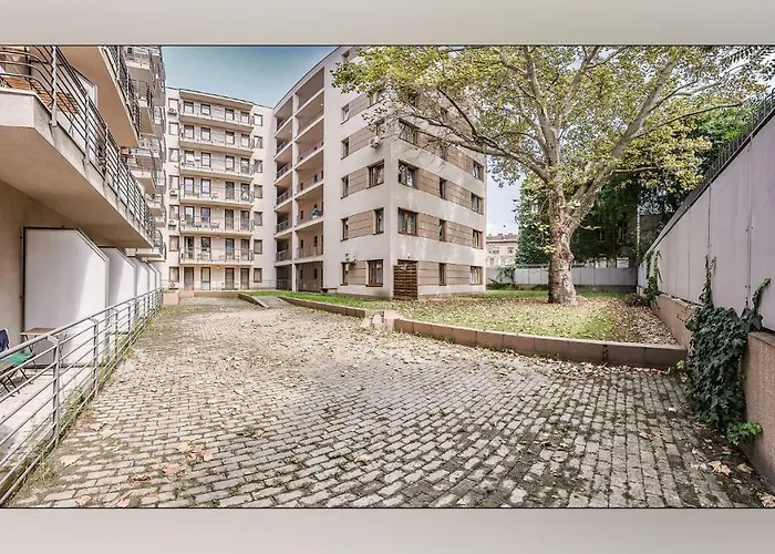 Prince Apartments