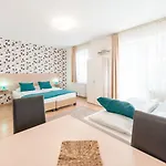 Prince Apartments 3*