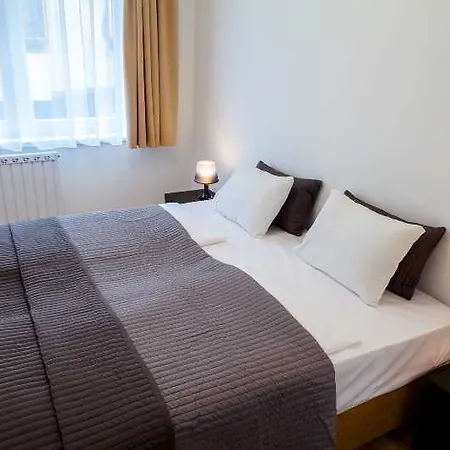 Prince Apartments Apartmanhotel 3*