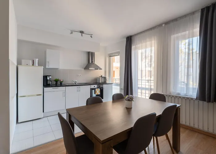 Prince Apartments Apartmanhotel 3*