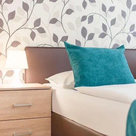 Aparthotel Prince Apartments 3*