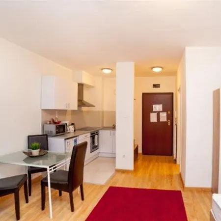 Aparthotel Prince Apartments 3*