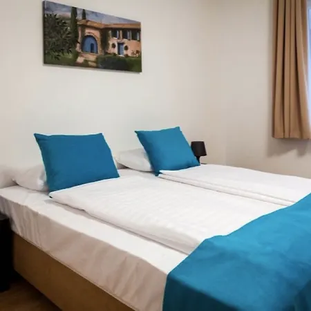 Prince Apartments Aparthotel
